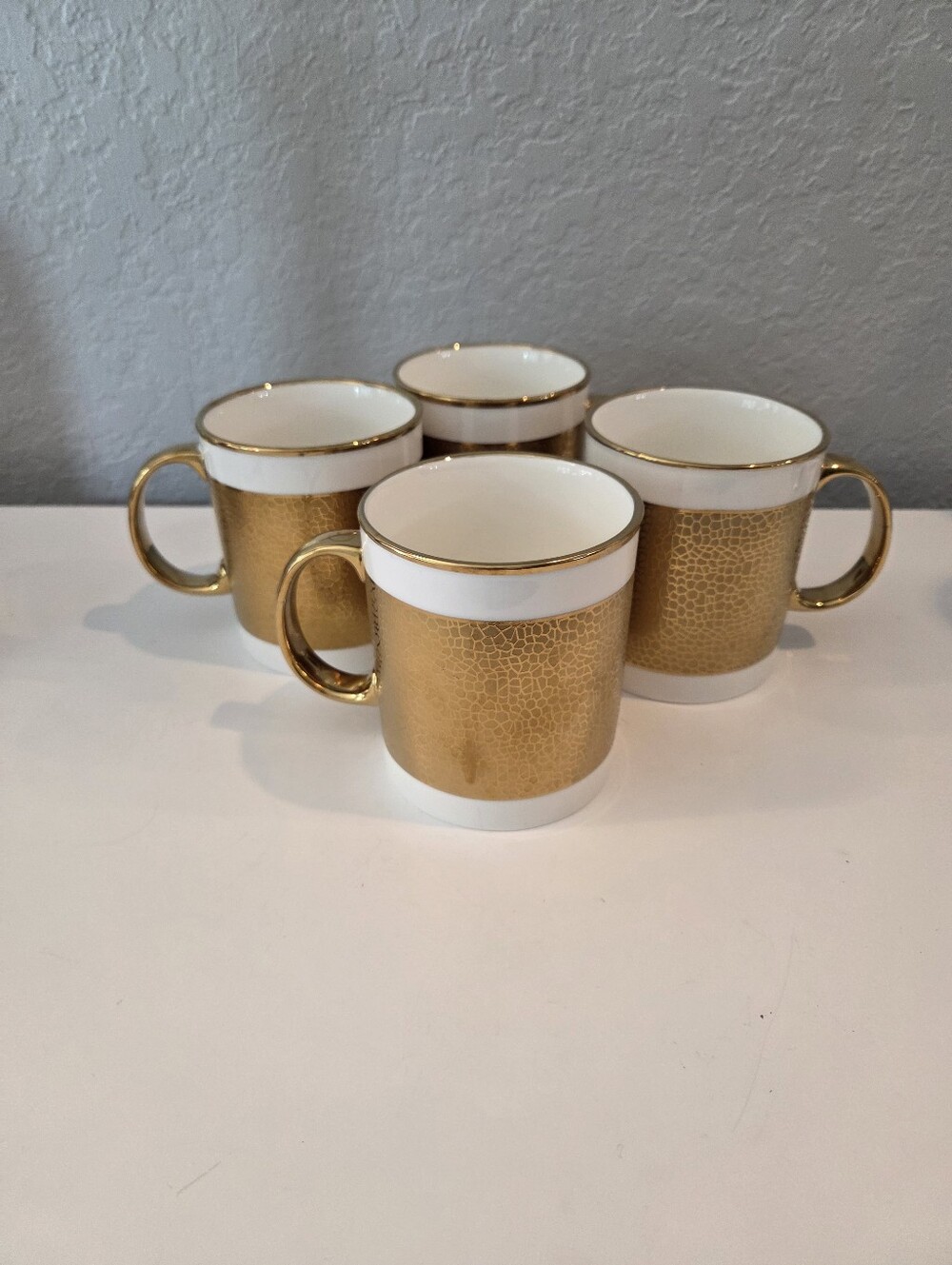 Elegant Yedi Gold-Accented Porcelain Coffee Mugs - Set of 4